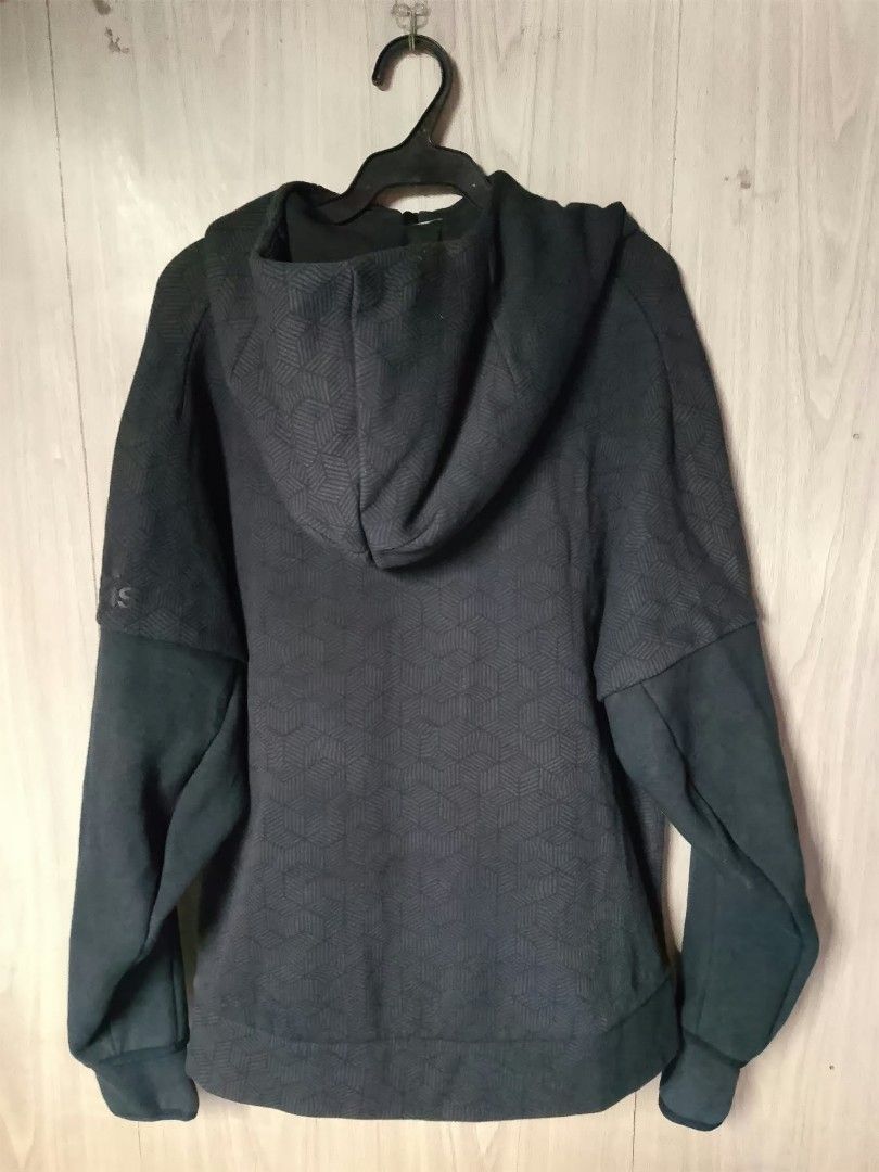 Adidas (Category: Coats, Jackets and Outerwear) located in Quezon City. Submitted by 2buy4 (Listing ID 1466968001, Image 3). Description: Adidas ZNE hoodie Excellent condition womens XL (22x25.5) QC.