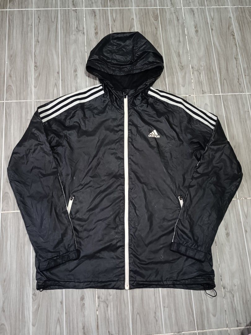 ADIDAS 3LINES WINDBREAKER JACKET (freeshipping) (Category: Coats, Jackets and Outerwear) located in Quezon City. Submitted by gyl-stop (Listing ID 1466926522, Image 1). Description: free shipping 22 x 28 good condi cr: 9.5/10 issue: need restitch bandang Kili Kili, sira na Yung sikipan sa hood, putol puller sa zipper pero working lahat.