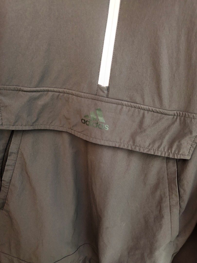ADIDAS ANORAK RUNNING WINDBREAKER (Category: Coats, Jackets and Outerwear) located in Los Banos. Submitted by kiel_labadan (Listing ID 1466775458, Image 3). Description: SIZE LARGE 23 W 27 L NO ISSUES!.