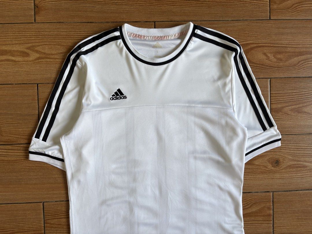 ADIDAS CLIMACOOL EMBROID CHEST LOGO 3 STRIPES TSHIRT (Category: Tshirts & Polo Shirts ) located in Baras. Submitted by jnc__apparel (Listing ID 1466920076, Image 3). Description: 🏷️ ADIDAS CLIMACOOL EMBROID CHEST LOGO 3 STRIPES TSHIRT 📌 Dimes: 27L x 19W 📌 Size: Large on tag for men 📌 Condition: Excellent 📌 Color rate: 9.5/10 📌 Issue: None ✅ Washed and ready to wear.