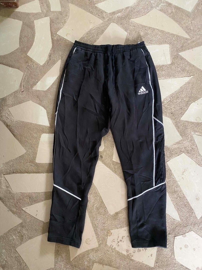 Adidas climaward tapered jogger (Category: Joggers) located in Borongan. Submitted by thrift-real2.0 (Listing ID 1466826484, Image 1). Description: adidas climaward tapered jogger excellent condition waist: 32 to 36 length: 39 color rate:9.5/10 no issue 499 plus sf.