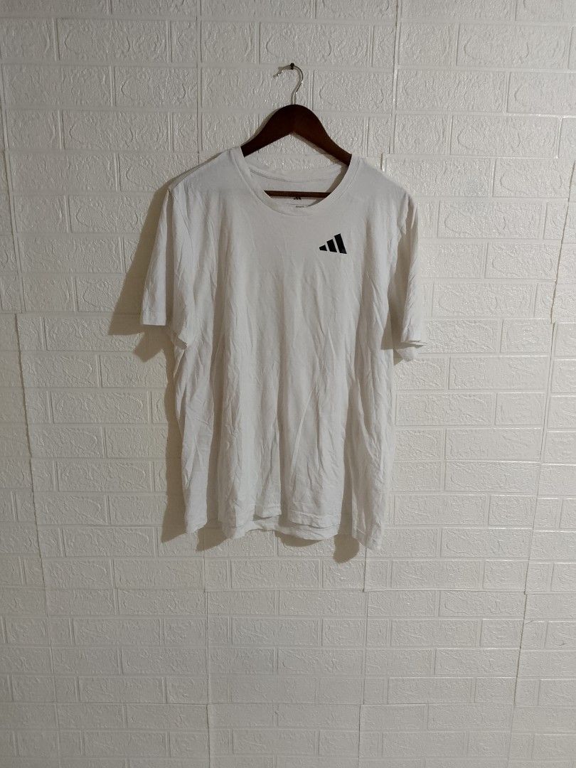 ADIDAS SHIRT (Category: Tshirts & Polo Shirts ) located in Tabaco. Submitted by zerothreethrift (Listing ID 1466809062, Image 1). Description: ADIDAS SHIRT SIZE LARGE EXCELLENT PM IF INTERESTED ALBAY LOCATION.