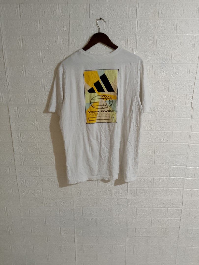 ADIDAS SHIRT (Category: Tshirts & Polo Shirts ) located in Tabaco. Submitted by zerothreethrift (Listing ID 1466809062, Image 2). Description: ADIDAS SHIRT SIZE LARGE EXCELLENT PM IF INTERESTED ALBAY LOCATION.