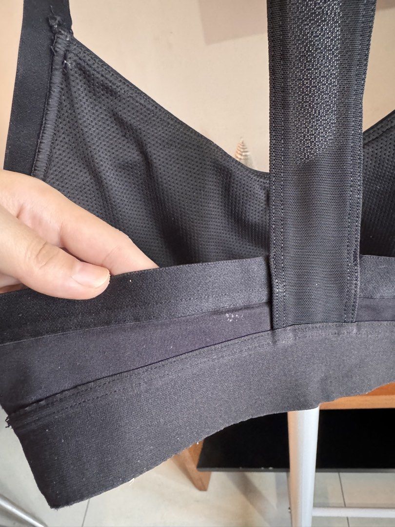 Adidas sports bra (Category: Activewear) located in Quezon City. Submitted by essief (Listing ID 1466866241, Image 3). Description: Minimal issues with the garter but wearable and stylish as seen in photos .