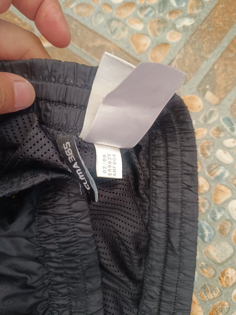 ADIDAS TRACKPANTS (Category: Joggers) located in Bulacan. Submitted by moybilog (Listing ID 1466775074, Image 3). Description: .