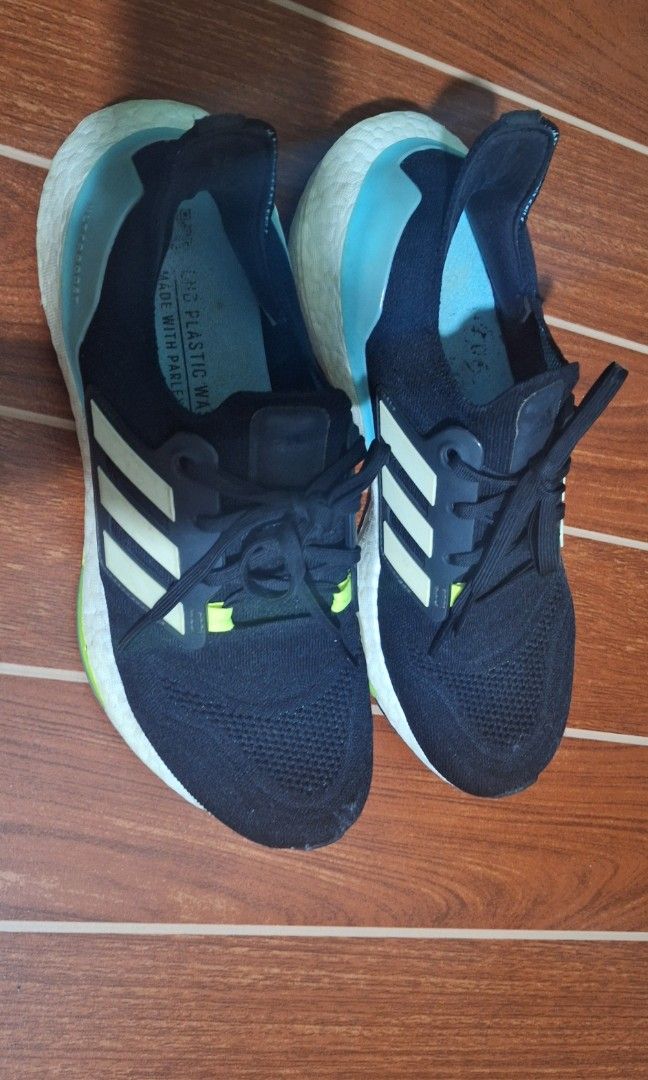 ADIDAS ULTRABOOST 21 (Category: Sneakers) located in Bacolod City. Submitted by goldenphoenix.50a661 (Listing ID 1466797427, Image 1). Description: .