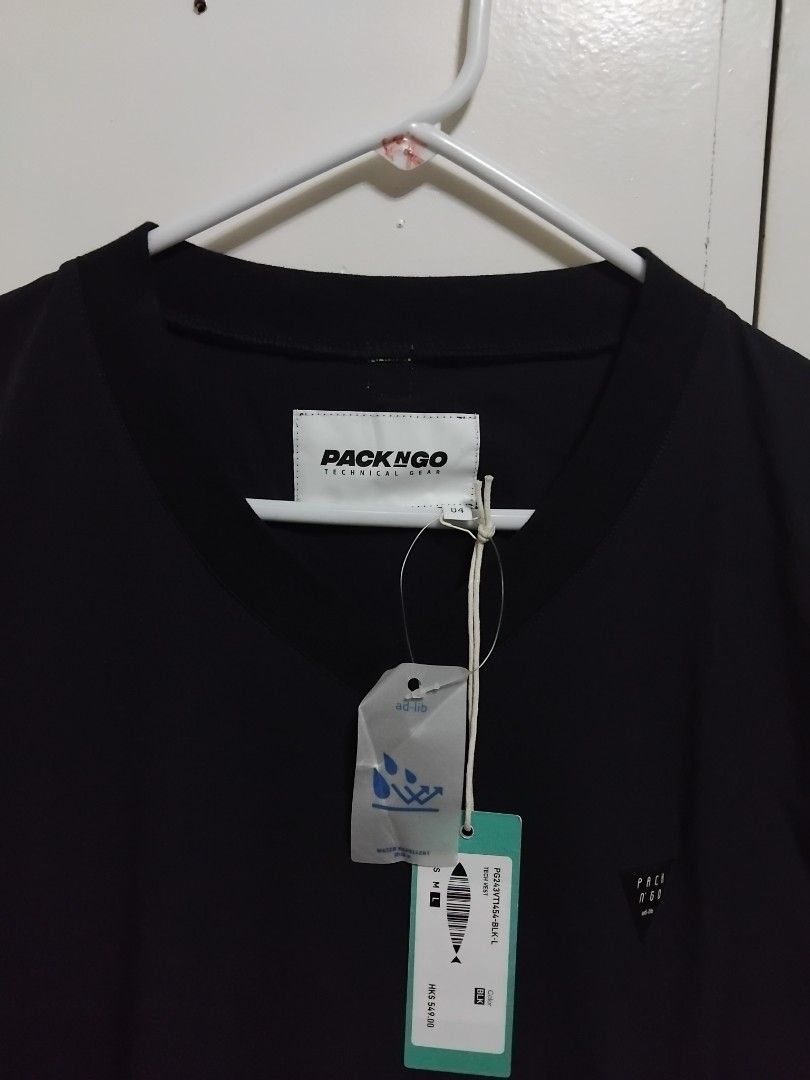 ad-lib HK Pack N Go Water Repell Nylon Tech Vest (Category: Vests) located in Pasig City. Submitted by hustlexcurate (Listing ID 1466800973, Image 3). Description: ad-lib HK Pack N Go Water Repell Nylon Utility Tech Vest Size LARGE on tag fits XL Dimensions: 25X28.