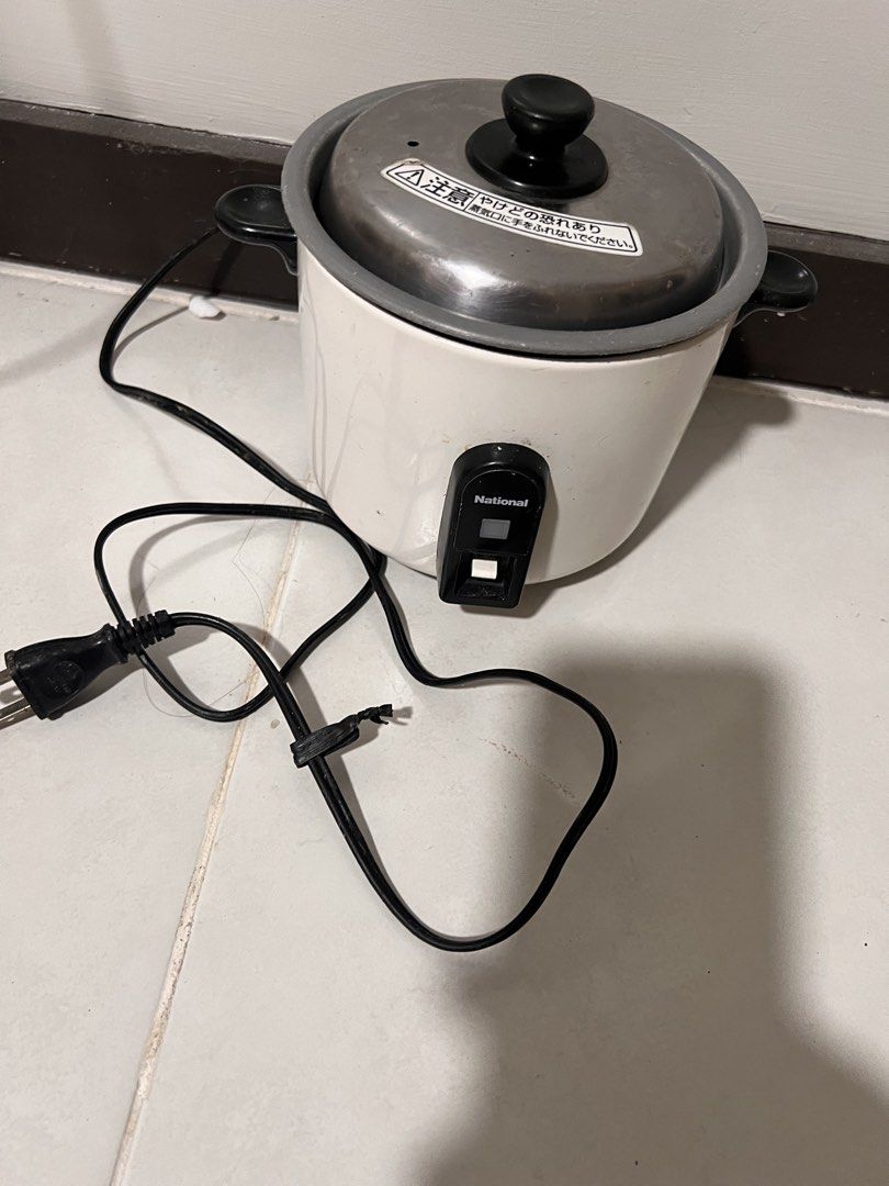 Affordable Mini Rice Cooker 110 volts 😍👌🏻 (Category: Cookers) located in Malolos. Submitted by afford.japan (Listing ID 1466776962, Image 1). Description: Affordable Mini Rice Cooker 110 volts 😍👌🏻.