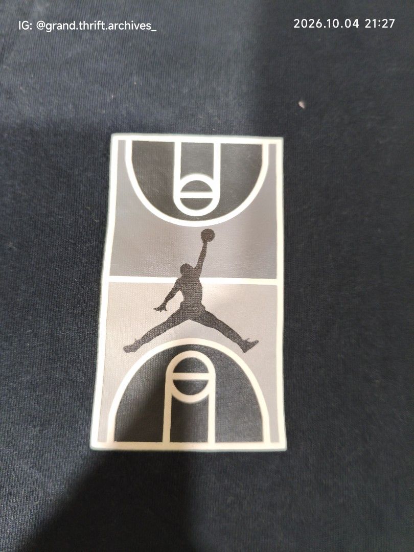 Air Jordan "Back Stadium" (Category: Activewear) located in Caloocan City. Submitted by gta_sanandres (Listing ID 1466918593, Image 3). Description: Air Jordan "Back Stadium" Basketball Court Jumpman Tee Size: XL Dimes: W:24" x L:26.5".