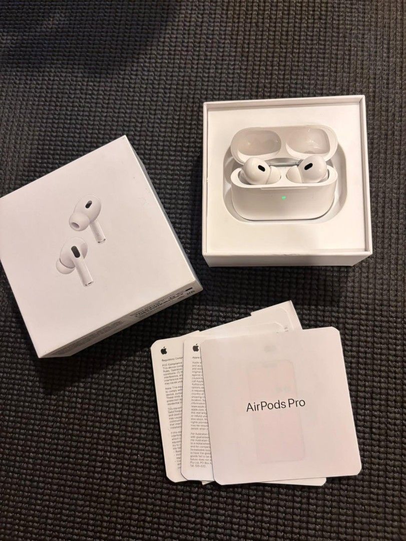 Airpods Gen2 (Category: Earphones) located in Manila. Submitted by yagobuena98969 (Listing ID 1466816629, Image 3). Description: AirPods Pro 2nd Generation (Type-C) – Premium Copy FS: 2500 (NEGO) Selling Premium Copy AirPods Pro 2nd Gen Type-C in excellent, like-new condition! Designed to look and feel similar to the original AirPods Pro, with a premium finish and stylish design. ✅ Premium-quality copy ✅ Active Noise Cancellation (ANC) ✅ Type-C c