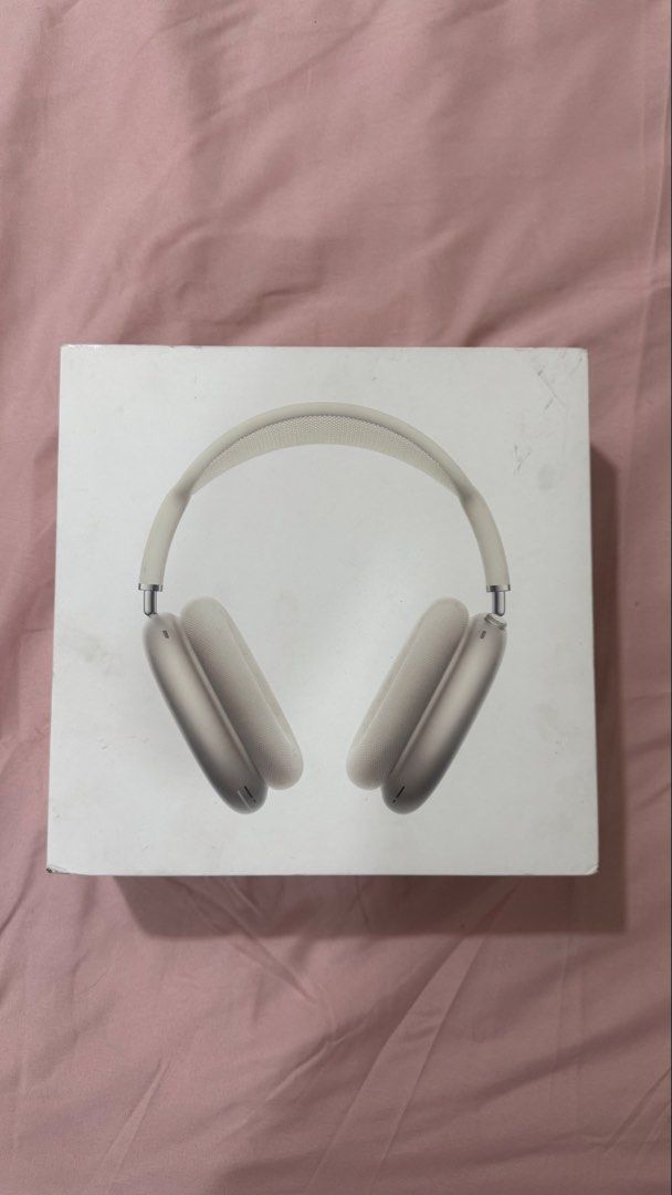 Airpods Max (2024) USB-C in Starlight (Category: Headphones & Headsets) located in Manila. Submitted by dreisells (Listing ID 1466899550, Image 1). Description: Excellent condition Just clean the mesh ! Authentic No issues inclusions: Airpods Max Carrying Case Silicon covers (pink) NO CHARGER !!.