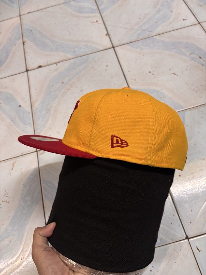 Albuquerque Dukes x New Era, Close Cap (Category: Caps & Hats) located in Paranaque City. Submitted by kingdeward (Listing ID 1466864042, Image 3). Description: *Negotiable* Ukay Caps/Hats Casual need wash Parañaque Location Courier: Jnt/ LBC COP(Payment 1st) Lalamove.