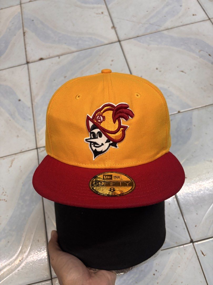 Albuquerque Dukes x New Era, Close Cap (Category: Caps & Hats) located in Paranaque City. Submitted by kingdeward (Listing ID 1466864042, Image 2). Description: *Negotiable* Ukay Caps/Hats Casual need wash Parañaque Location Courier: Jnt/ LBC COP(Payment 1st) Lalamove.