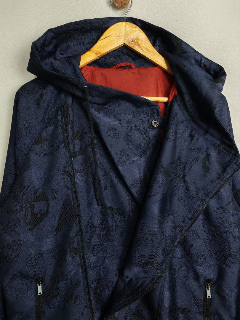 Alexander McQueen Skull AOP Blue Monotone (Category: Luxury Apparel) located in Baguio. Submitted by luxuryph2600_eric (Listing ID 1466778745, Image 3). Description: Alexander McQueen 📌 Details⬇️⬇️⬇️ 📍Excellent Condition 📍Dimes 23*29 📍Color Rate 10/10 📍Size Large - XL 💰 PRICE 2500 FREE SHIPING 📌Loc. Baguio City Shipping Via J&T Reminder : Items are Thrifted and carefully Selected from Thrift Stores/Box/Bales Photos are Provided for Self Au