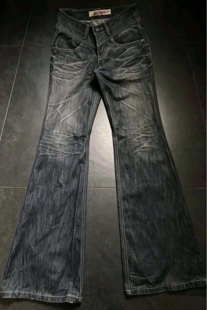 Vintage Y2k Alt Bootcut Jeans (Category: Jeans) located in Valenzuela. Submitted by cosmicfear (Listing ID 1466955663, Image 1). Description: Size 25 (XS) Perfect fit for the legs, baggy length just right. Looks awesome when paired with plat shoes! Good for Alt clothing and customization!.