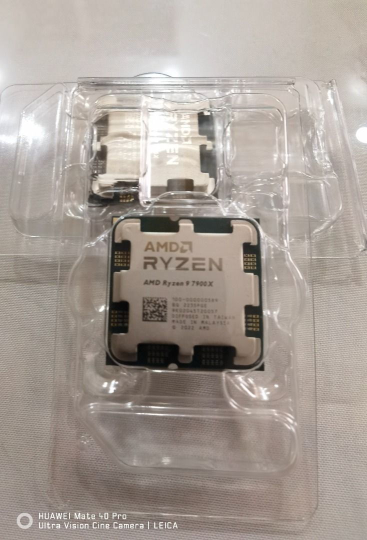 AMD Ryzen 9 7900X Tray Type (Category: Computer Parts) located in Muntinlupa City. Submitted by bongskie1970 (Listing ID 1466805234, Image 1). Description: AMD Ryzen 9 7900X Tray Type Architecture: Zen 4 (Raphael) Cores / Threads: 12 / 24 with SMT Base / Boost Clock: 4.7 GHz / up to 5.6 GHz Cache: L1: 768 KB L2: 12 MB L3: 64 MB TDP: 170 W (high‑performance cooling recommended) Integrated GPU: AMD Radeon Graphics (2 compute units @ 2200 MHz) Memor