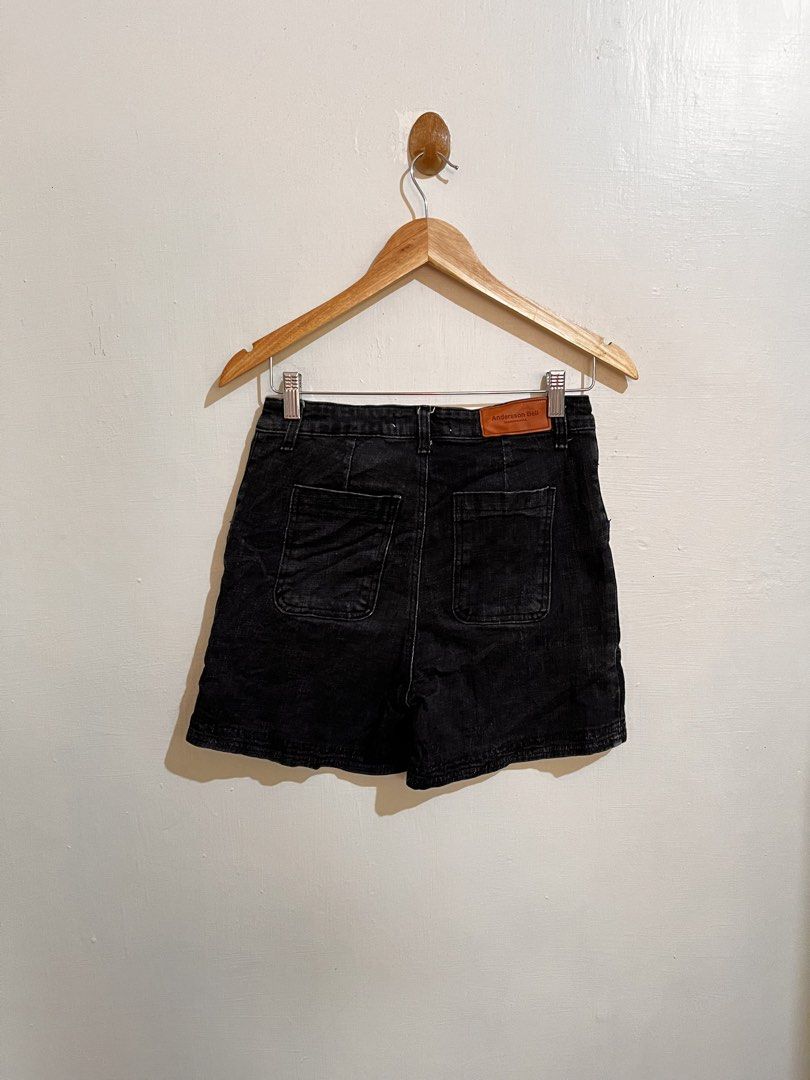 ANDERSSON BELL DENIM SHORT (Category: Shorts) located in Sagay. Submitted by jan_arvene (Listing ID 1466900985, Image 1). Description: 📌 andersson bell denim short 28” waistline 14” length Good condition and color rate No issues Pm.