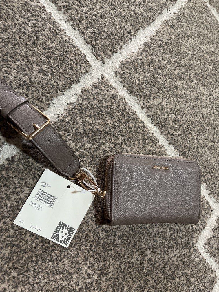 Anne klein from U.S (Category: Wallets & Card holders) located in Manila. Submitted by ty_imported_goods (Listing ID 1466799397, Image 1). Description: On sale Original from U.S Srp: 38.