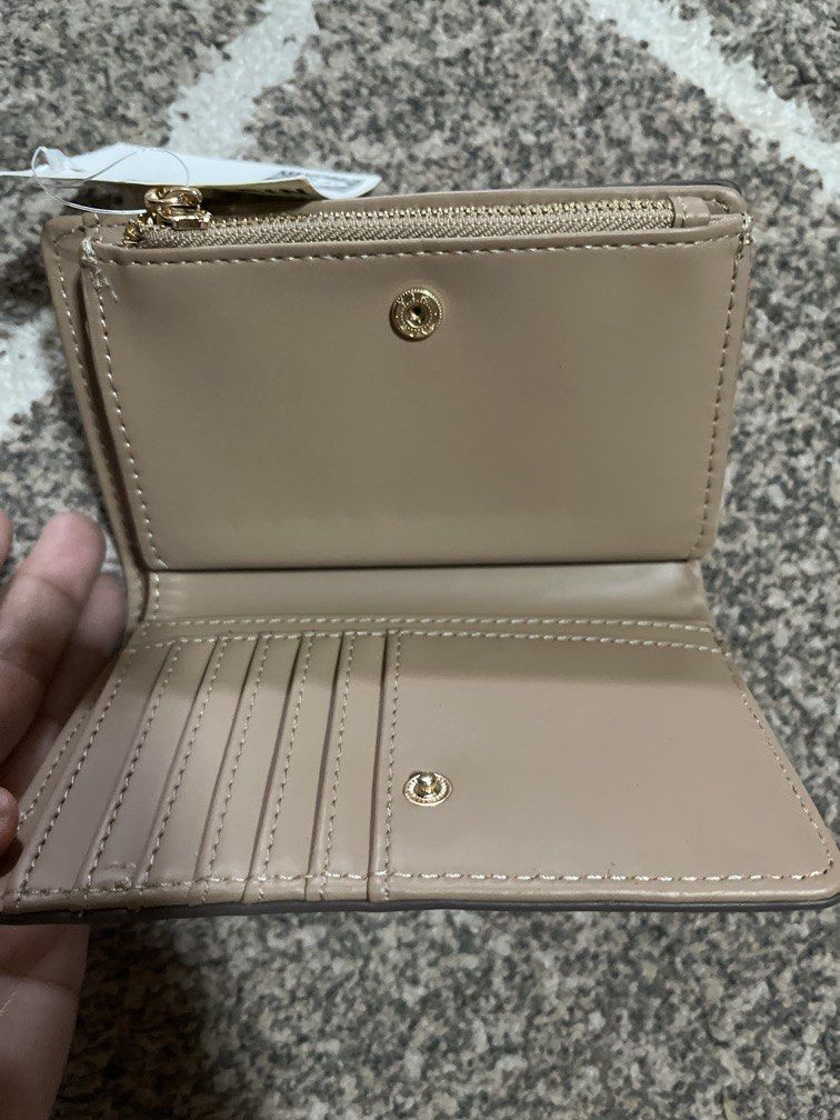 Anne klein from U.S (Category: Wallets & Card holders) located in Manila. Submitted by ty_imported_goods (Listing ID 1466800598, Image 2). Description: ❗️on sale❗️ Original from U.S.