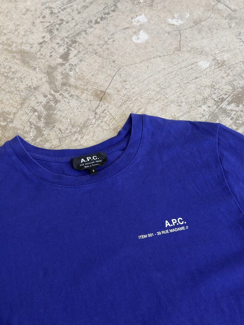 APC tshirt (Category: Tshirts & Polo Shirts ) located in Alfonso. Submitted by jbcamet (Listing ID 1466879628, Image 2). Description: Authentic No issue Still in pristine condition Size Small.