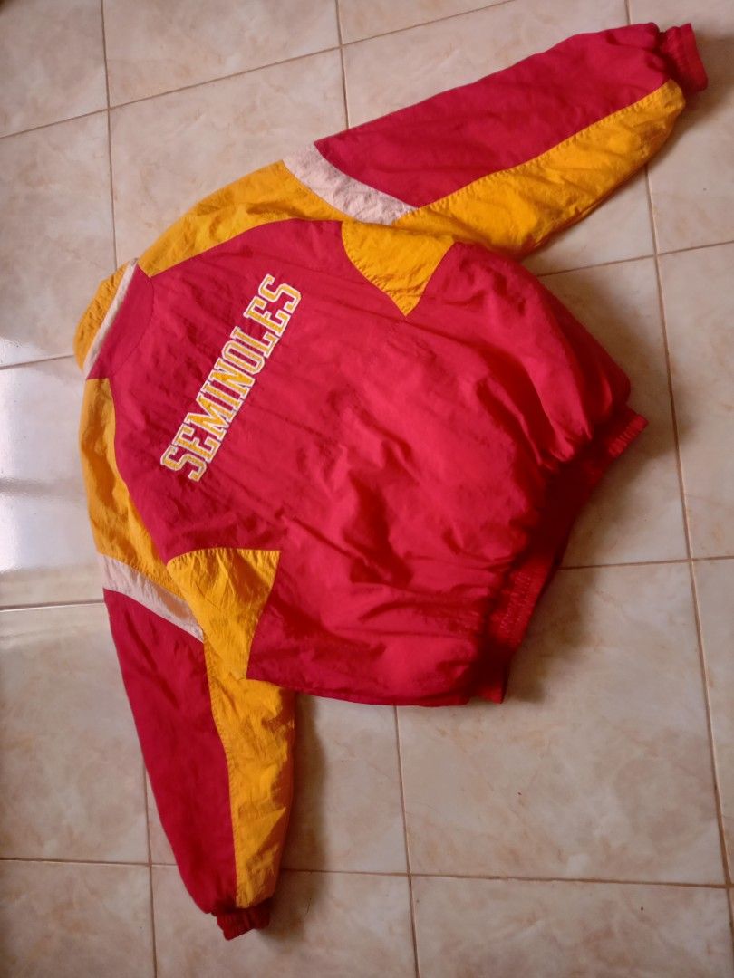 Apex One Florida State Seminoles Zip Up Puffer Jacket (Category: Coats, Jackets and Outerwear) located in Manila. Submitted by ramosjacqu35241 (Listing ID 1466968384, Image 3). Description: For sale ‼️ Florida State Seminoles 🔥 Zip up / puffer jacket Size XL-XXL (31*29) By ApexOne 💎 Location: Baguio city 🌲🌲🌲 Pm/Dm 📩📩📩.