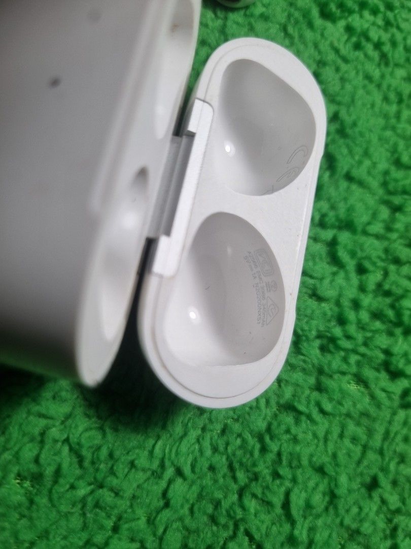 Apple AirPods 3rd Generation Wireless Charging Case (Category: Headphones & Headsets) located in Mandaluyong City. Submitted by mrbong0618 (Listing ID 1466968251, Image 3). Description: - Model: Apple AirPods 3rd Generation (Model A2566) - Color: Classic White - Condition: Fully working, holds a great charge, clean interior, minor exterior scuffs from normal daily use - Features: Working front LED indicator and back pairing button - Perfect relia