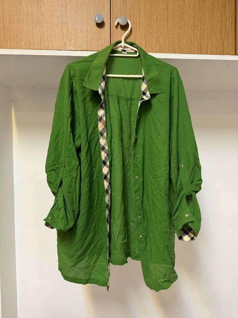 Apple Green Longsleeve (Category: Longsleeves) located in Manila. Submitted by atozstuff (Listing ID 1466965976, Image 1). Description: .