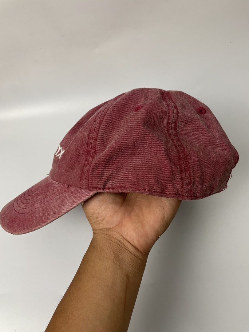 Arcterey'x Big Logo Front Cap (Category: Caps & Hats) located in Manila. Submitted by rdtp2 (Listing ID 1466940163, Image 3). Description: issue kalawang na yung kabitan sa higpitan but still good condition 9/10.