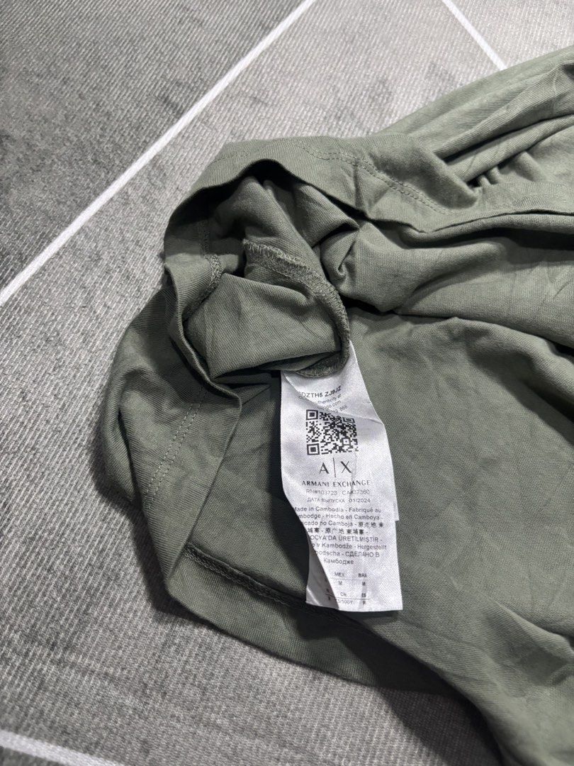 ARMANI EXCHANGE (Category: Tshirts & Polo Shirts ) located in Manila. Submitted by anthony_stark (Listing ID 1466913556, Image 3). Description: Armani exchange script camou Good as new / NO ISSUE MEDIUM ON TAG Width 22 Length 29 Cebu city 650+SF.