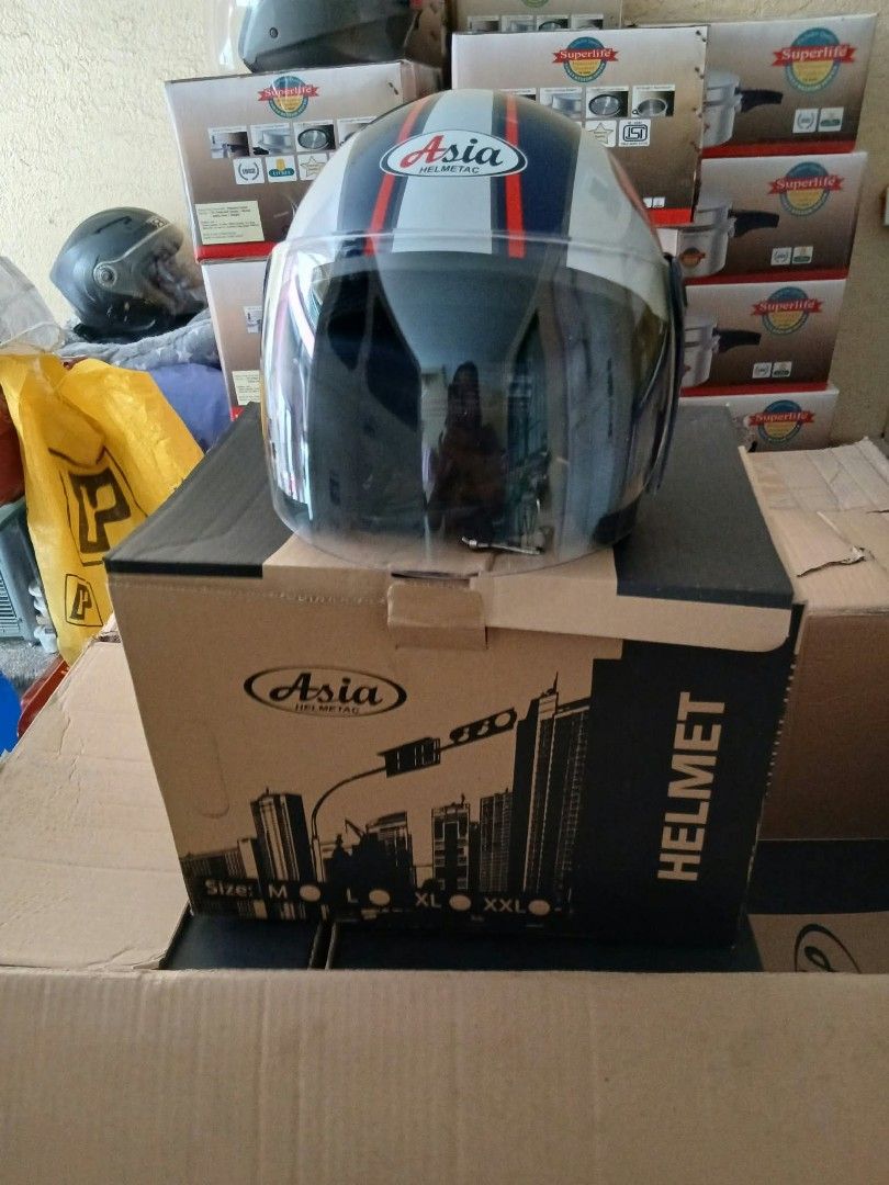 Asia Helmet Vietnamese brand (Category: Caps & Hats) located in Manila. Submitted by shonaru_thrifts (Listing ID 1466860163, Image 2). Description: a well known helmet brand in Vietnam, all brand new. available color, black and red .