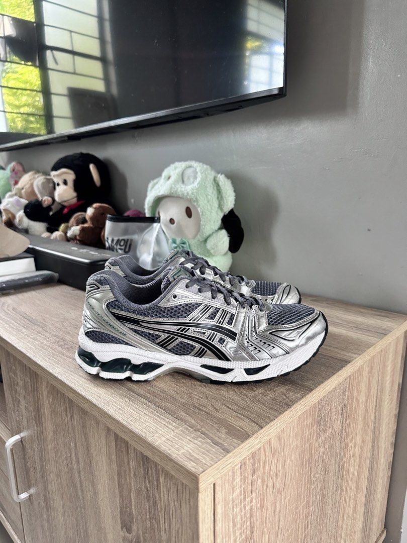 Asics Gel Kayano 14 (Category: Casual Shoes) located in Manila. Submitted by nilodanzcuadra (Listing ID 1466865125, Image 1). Description: Size 6.5 mens, 39.5 eur, 25cm, 8 womens Excellent condition Loc: north caloocan.