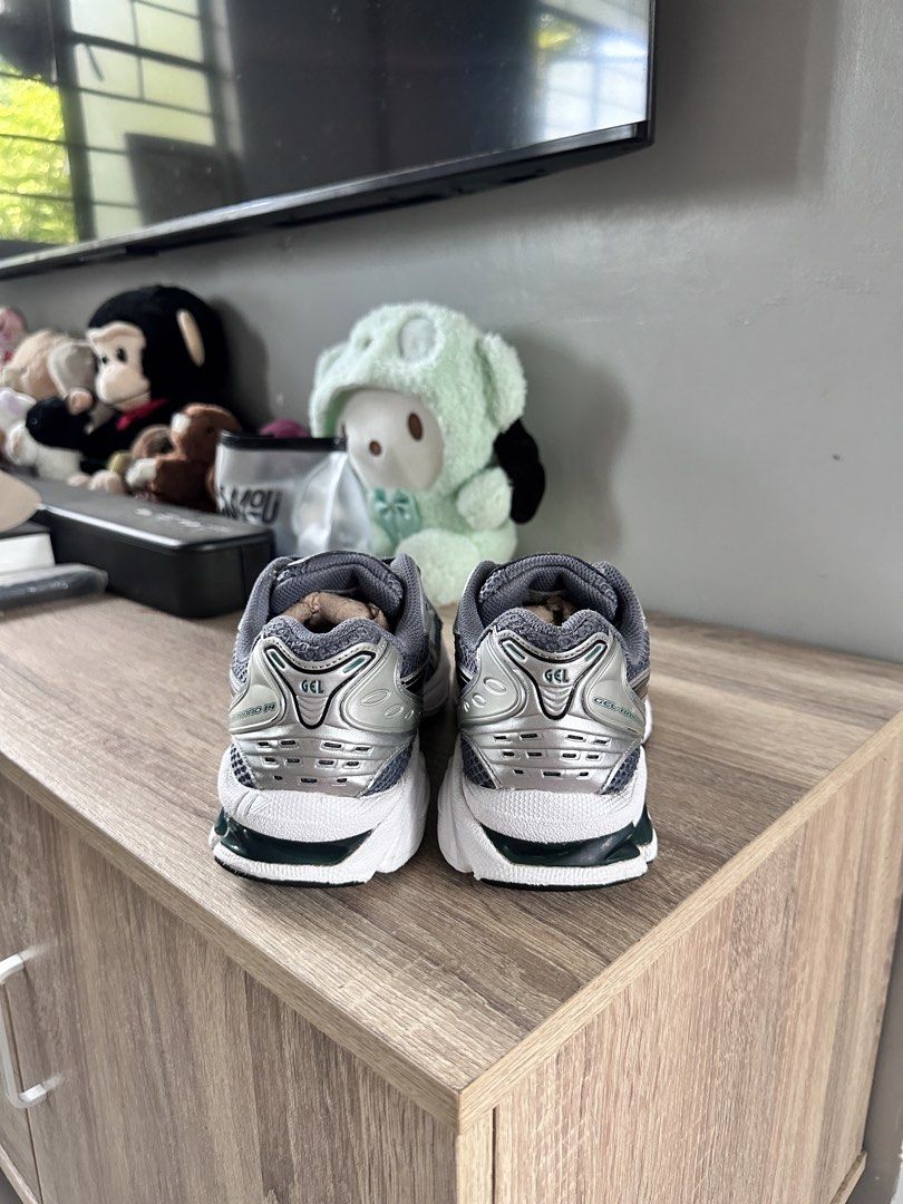 Asics Gel Kayano 14 (Category: Casual Shoes) located in Manila. Submitted by nilodanzcuadra (Listing ID 1466865125, Image 2). Description: Size 6.5 mens, 39.5 eur, 25cm, 8 womens Excellent condition Loc: north caloocan.
