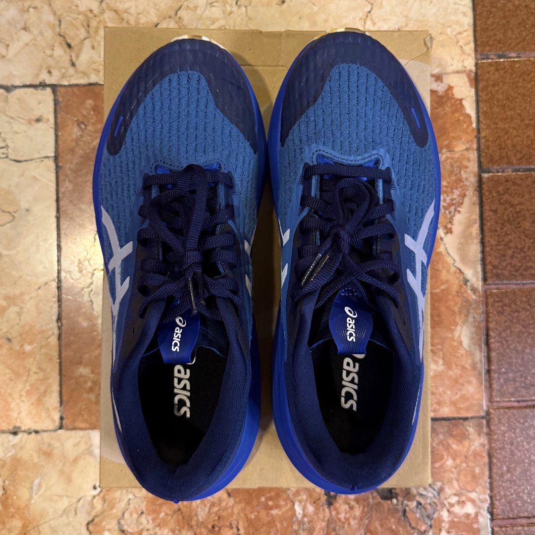 ASICS GT-2000 14 LITE-SHOW (Category: Sneakers) located in Pasig City. Submitted by danachos (Listing ID 1466906056, Image 2). Description: • Lite-Show / Dark Cobalt • Mint condition, like new • Women’s 9 • Bought early this year OG Price: ₱9,990.00 RFS: not in use! only used once! Message for more details :).