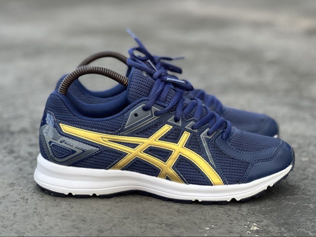Asics jog running shoes training shoes (Category: Sneakers) located in Quezon City. Submitted by store_4_all_season (Listing ID 1466949100, Image 2). Description: Size 6us mens / 7.5 us womens / 24.5 cm Used - like new 📩📩📩.