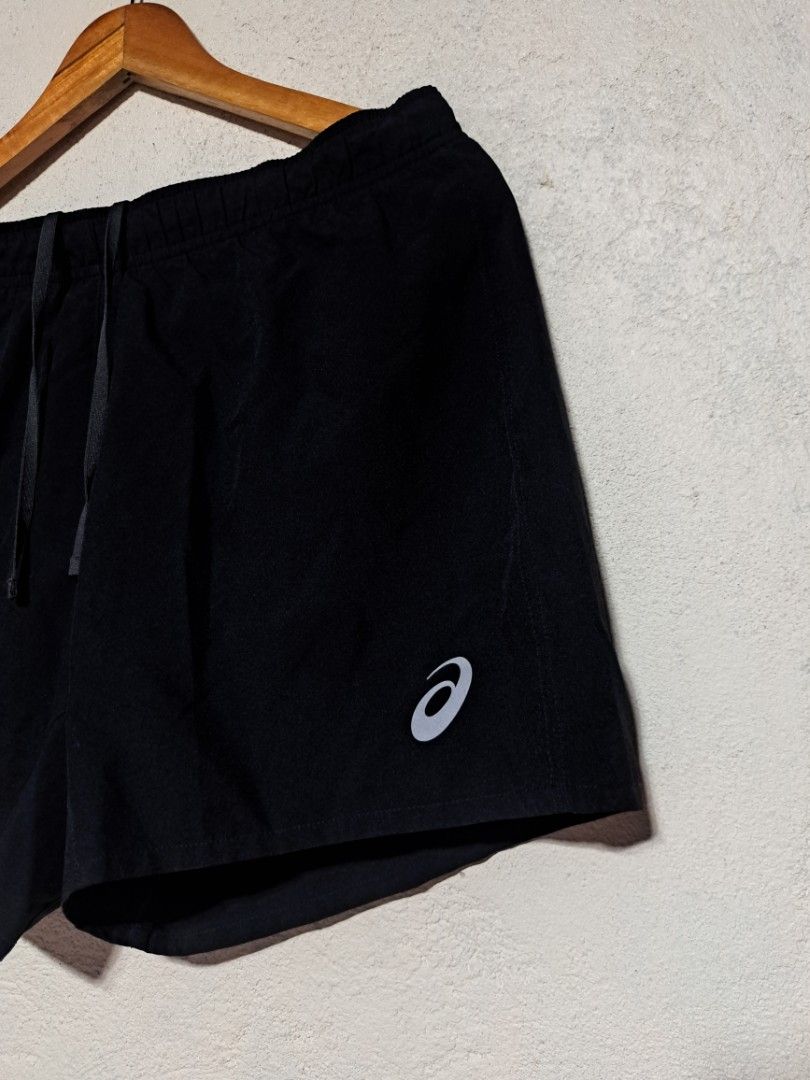 Asics Running Short (Category: Shorts) located in Dumaguete. Submitted by jayarbajad49160 (Listing ID 1466899760, Image 2). Description: Asics Running Short - As New Condition Color rate:9.8/10 Size Large Width:34 Length:15 Loc dumaguete city visayas.