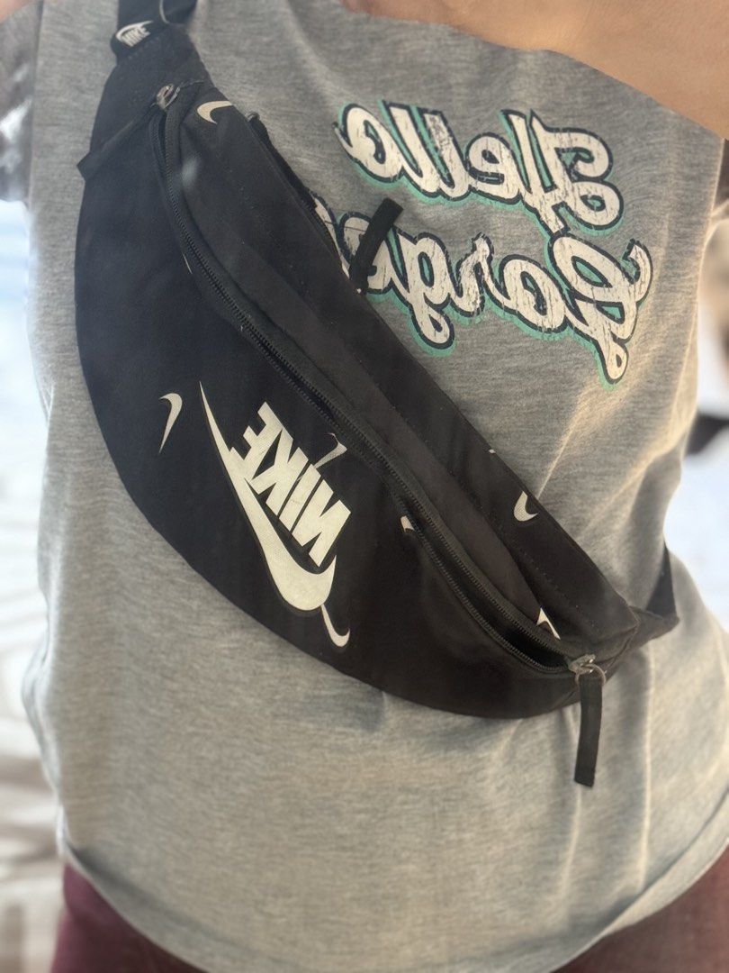 ASSORTED WOMENS BAG FOR SALE (Category: Tote Bags) located in Manila. Submitted by ksraa (Listing ID 1466791058, Image 2). Description: All ₱300 each All good to like-new condition Barely used Location: Welcome Rotonda, QC Shipping nationwide via LBC (shouldered by buyer).