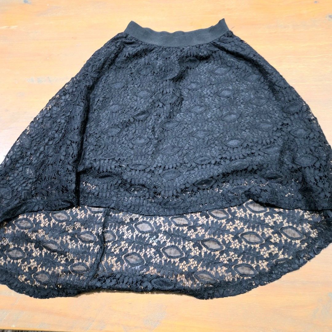 Asymmetrical Lace Skirt (Category: Skirts) located in Manila. Submitted by oki.ukay (Listing ID 1466880548, Image 1). Description: Asymmetrical Lace Skirt Color: Black -With inner -Can fit size 26-42 waist.