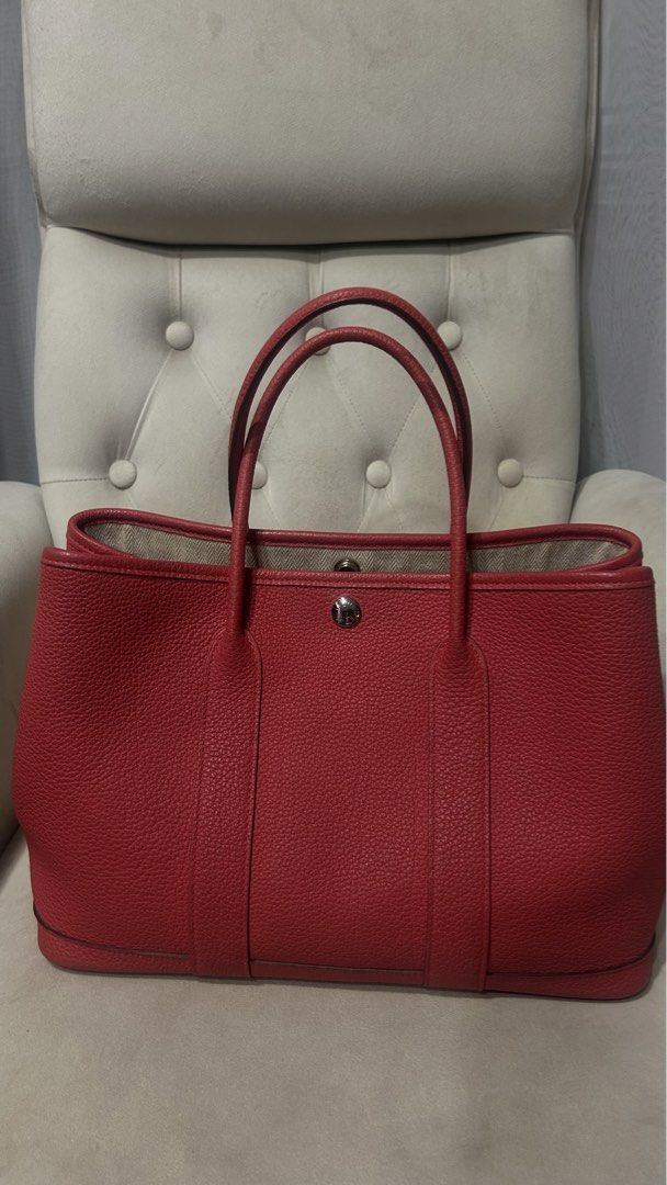 Authentic Hermes gpt 30 (Category: Luxury Bags & Wallets) located in Marikina City. Submitted by luxxxxiiess (Listing ID 1466912968, Image 1). Description: authentic hermes gpt 30 stamp b prestine condition selling low .