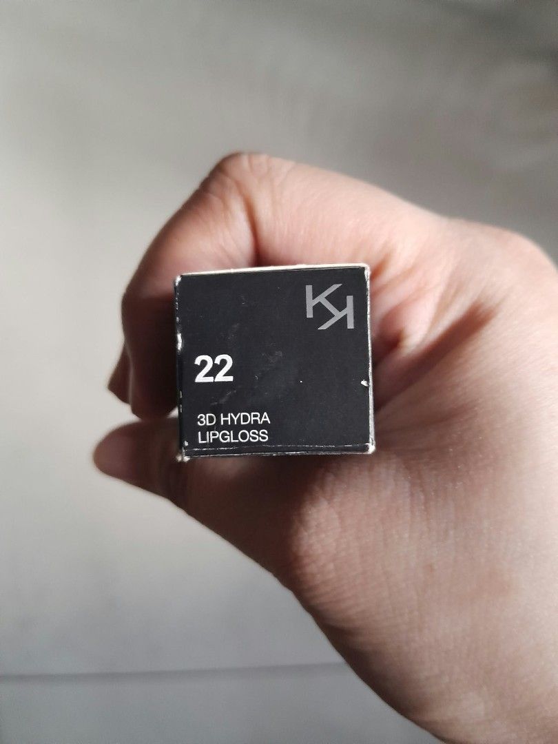 AUTHENTIC KIKO MILANO 3D HYDRA LIPGLOSS (Category: Makeup) located in Taguig. Submitted by bagsstash2.0 (Listing ID 1466837686, Image 2). Description: •Original price is PHP1,300 but selling it for only PHP500 •Swatched only once to check the shade (never been applied to lips) •RFS: Decluttering.