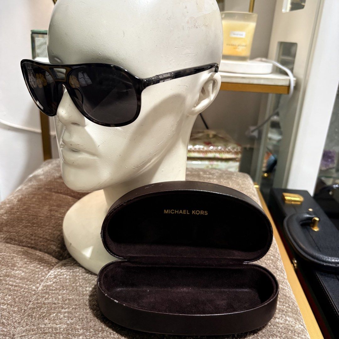 Authentic Michael Kors Mk Black Tortoise Sunglasses (Category: Sunglasses & Eyewear) located in Binangonan. Submitted by makoleksyon (Listing ID 1466904770, Image 2). Description: Excellent condition Like new No flaws Comes with original box Bought in Japan 💯% Authentic Money back guarantee .