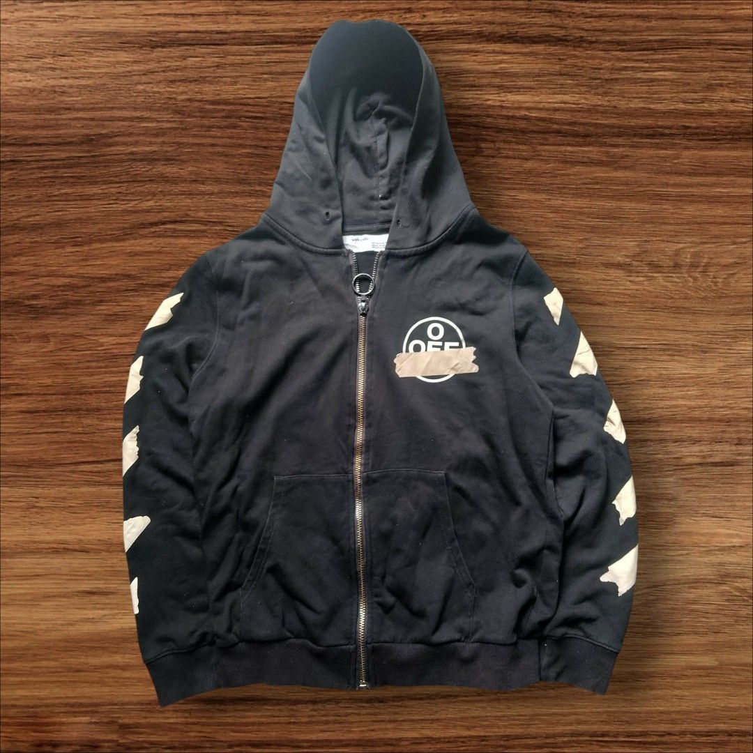 AUTHENTIC OFF-WHITE (Category: Coats, Jackets and Outerwear) located in Manila. Submitted by the.good.thrift (Listing ID 1466916255, Image 2). Description: AUTHENTIC OFF-WHITE HOODIE SIZE MEDIUM ON TAG BEST FIT LARGE AS NEW.