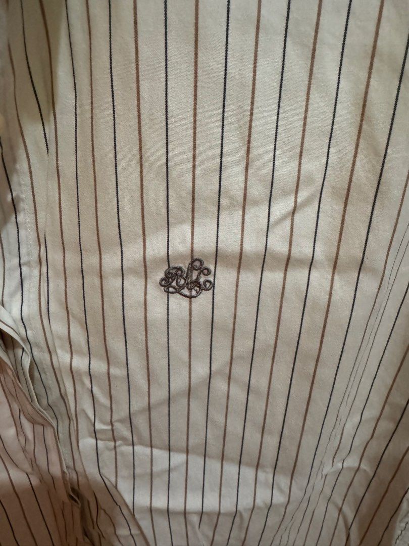 Authentic Polo Ralph Lauren long sleeve top (Category: Longsleeves) located in Quezon City. Submitted by essief (Listing ID 1466920195, Image 3). Description: Has stains from prolonged storage Authentic and vintage No when worn photos .