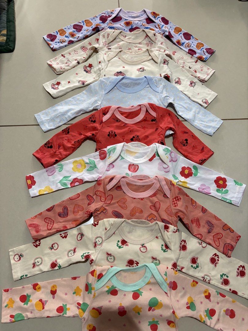 Baby long sleeve bodysuit bundle cute prints set (Category: Babies & Kids Fashion) located in Quezon City. Submitted by rosenarvaez (Listing ID 1466788176, Image 1). Description: - Brand new nilabahan lang - Size is for 0-3 months - From tiktok shop .