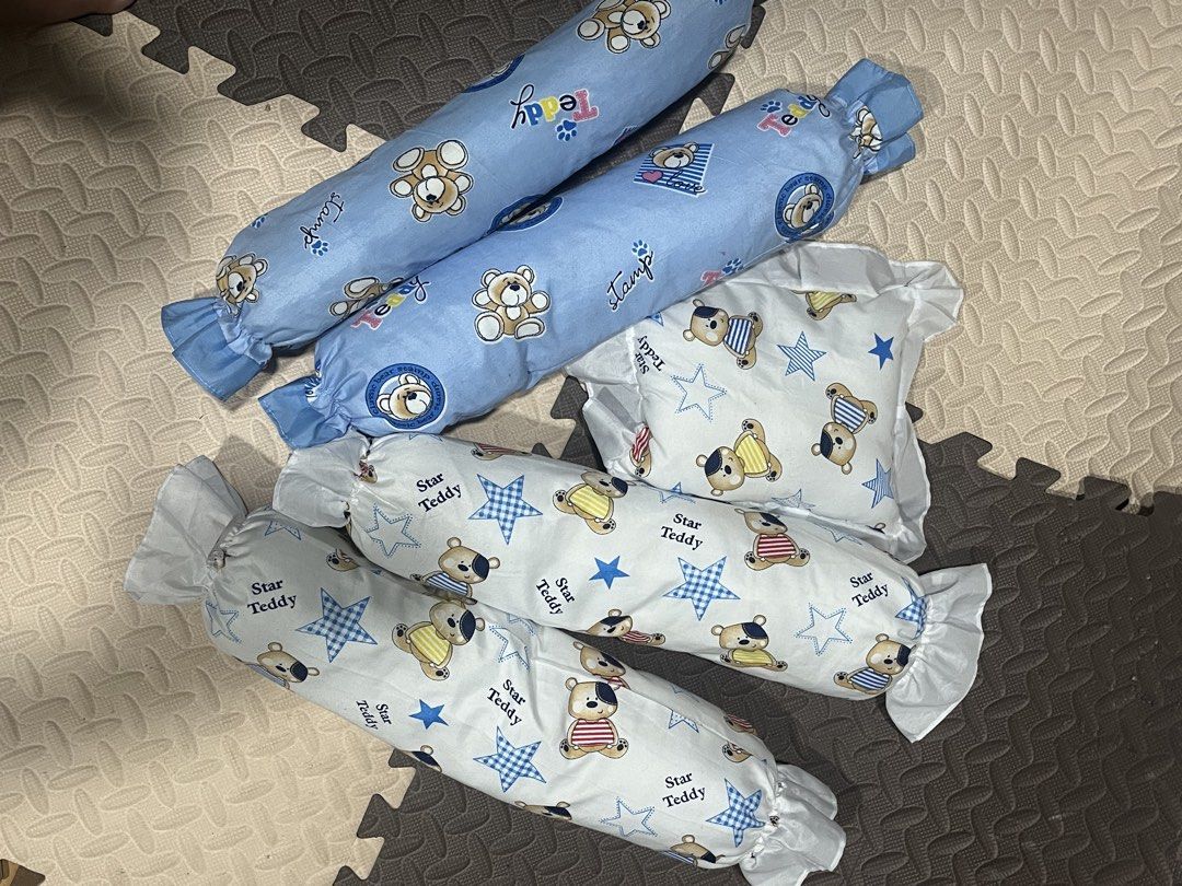 Baby pillows (Category: Other Kids Furniture) located in Caloocan City. Submitted by reyn_santi (Listing ID 1466940265, Image 1). Description: .