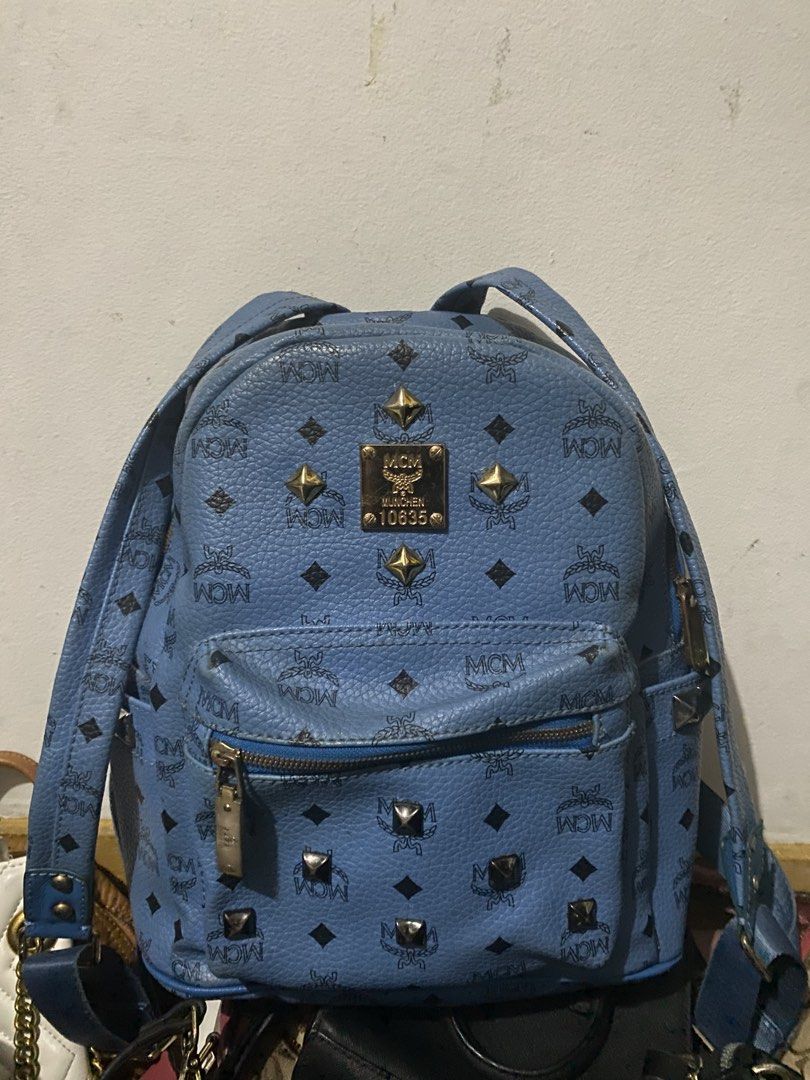 Backpack Medium (Category: Backpacks) located in Manila. Submitted by gelaimarieh (Listing ID 1466800376, Image 1). Description: .