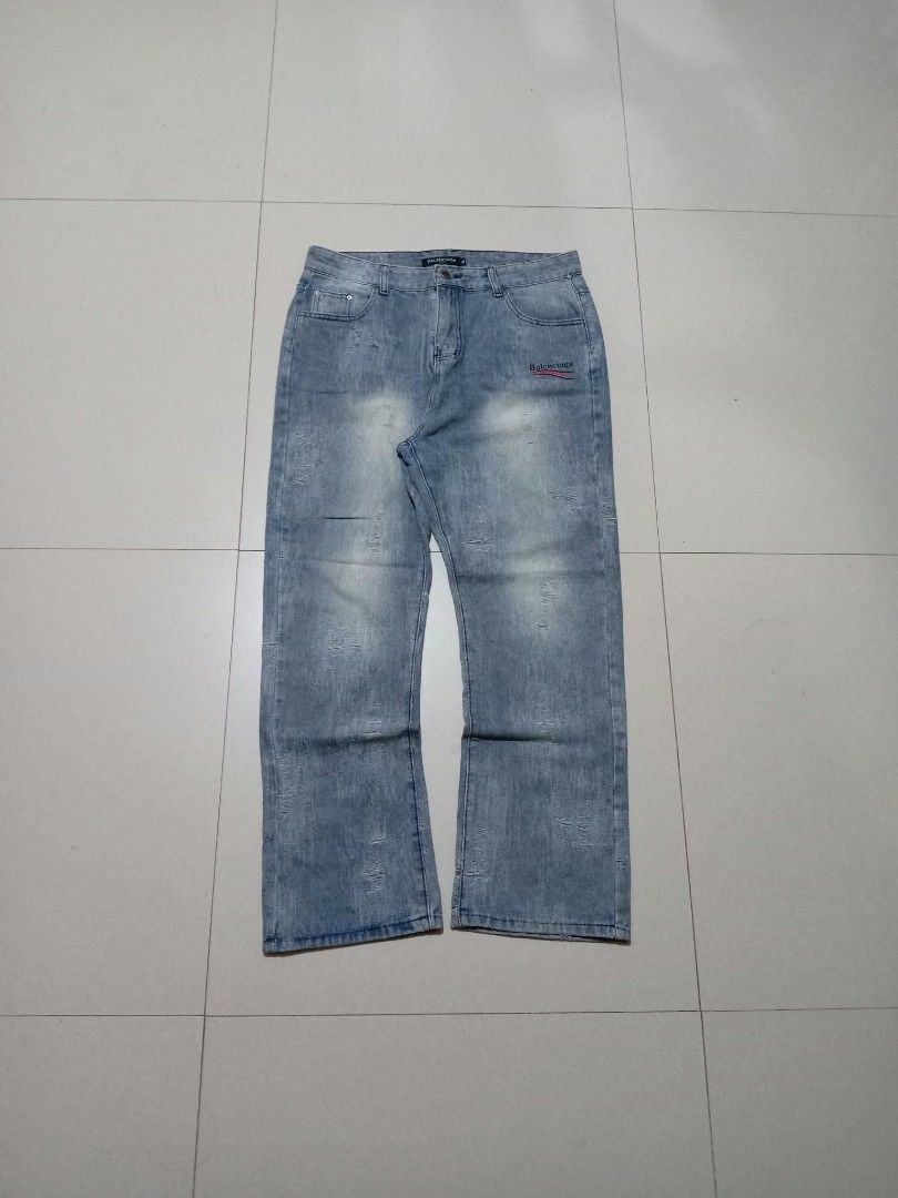 BALENCIAGA XL (Category: Jeans) located in Paranaque City. Submitted by reben_0430 (Listing ID 1466892184, Image 1). Description: waist: 32 length: 41 thighs: 12 hem: 9 .