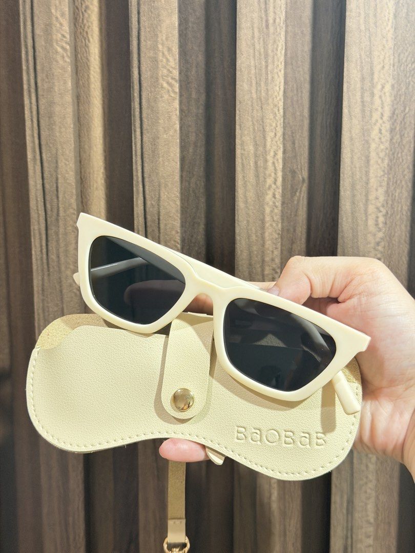 Baobab JACQ Sunglasses in Cream (Category: Sunglasses & Eyewear) located in Manila. Submitted by ktyyycloset (Listing ID 1466963573, Image 1). Description: - Brand: Baobab - Model: JACQ Sunglasses - Color: Cream (versatile neutral tone) - Style: Timeless frame with a chic cat-eye flair - Lenses: Dark tinted for essential sun protection - Condition: used twice for a trip SRP is 680.