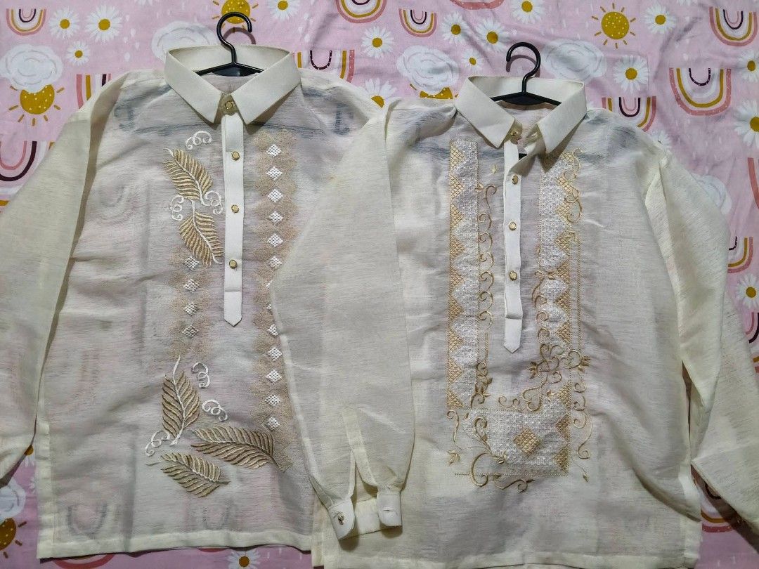 Barong medium size (Category: Announcements) located in Manila. Submitted by haideshop (Listing ID 1466778306, Image 1). Description: medium size Isang beses lang nagamit 800 dalawa na.