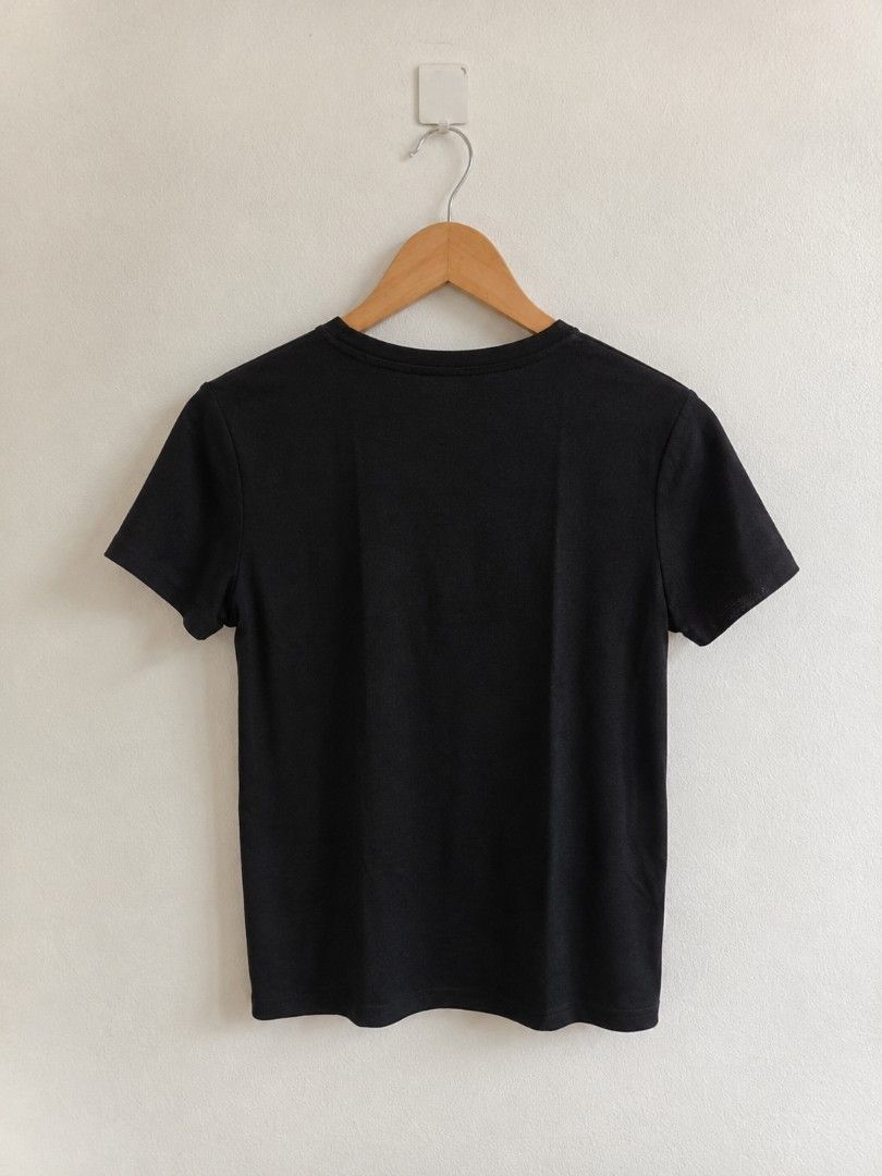 FREE with PURCHASE (Category: Shirts) located in Manila. Submitted by maxinesotto (Listing ID 1466873037, Image 2). Description: SIZE: width - 15 length - 20.