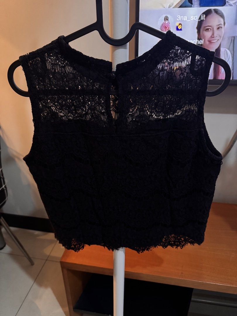 Basic lacy top (Category: Sleeveless) located in Quezon City. Submitted by essief (Listing ID 1466918860, Image 2). Description: Style is bit cropped Nice paired with high waisted bottoms ☺️ Dimensions shown in photos.